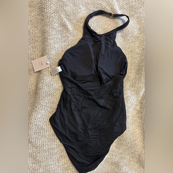 Andie Swim The Luzon One Piece in Black - Picture 3 of 4